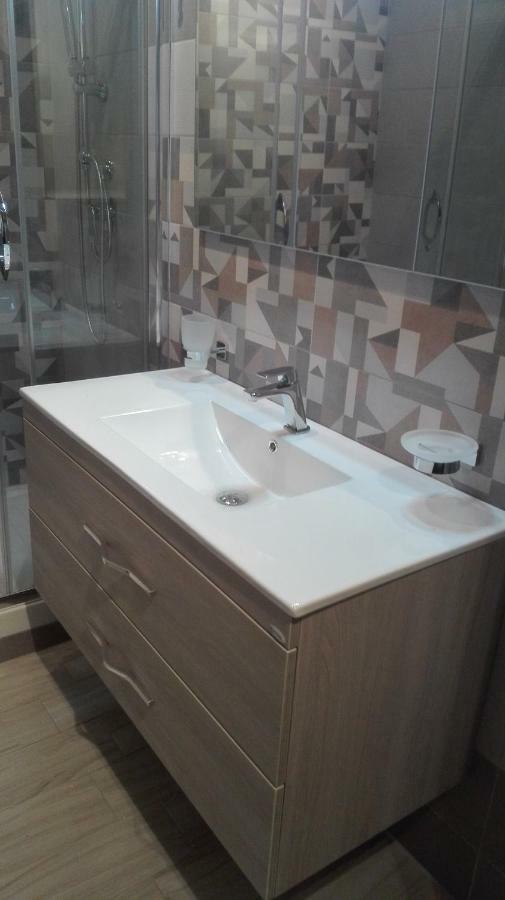 Casa Vacanza Rosariomaria Реалмонте Екстериор снимка